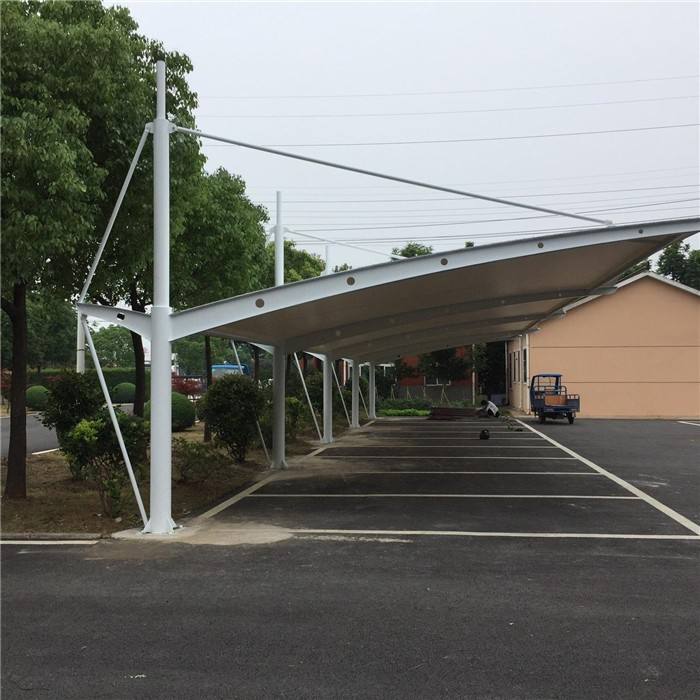 膜結(jié)構(gòu)汽車棚過(guò)去很常見(jiàn) 膜結(jié)構(gòu)汽車棚過(guò)去很常見(jiàn)