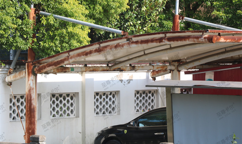 膜結構車棚骨架生銹.jpg 膜結構車棚骨架生銹.jpg