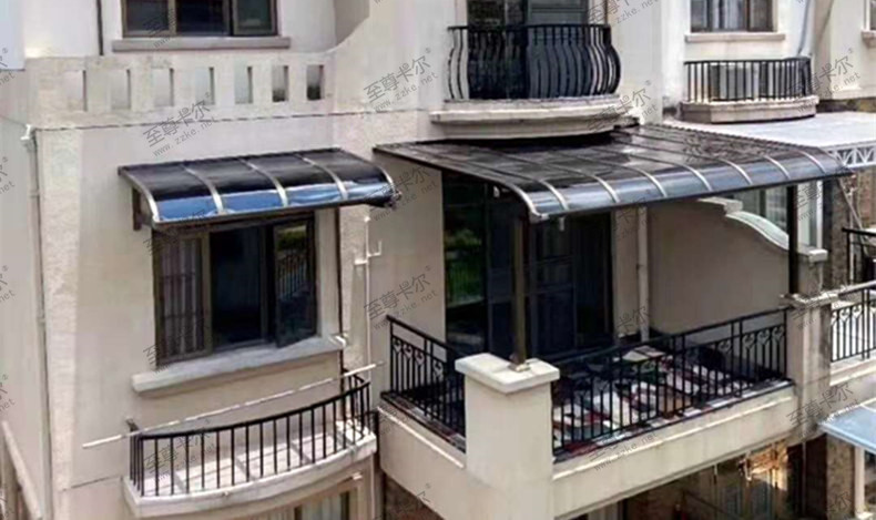 別墅陽臺這樣裝會更加美觀！不信您看看！