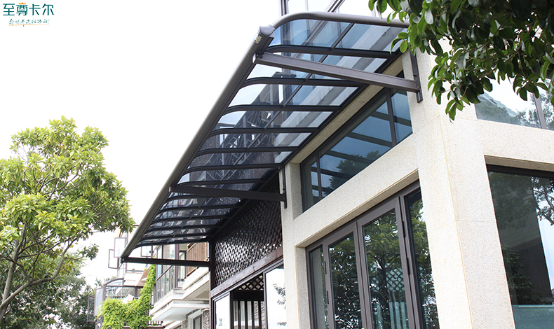 耐力板陽光棚圖片？耐力板雨棚多少錢一平方？